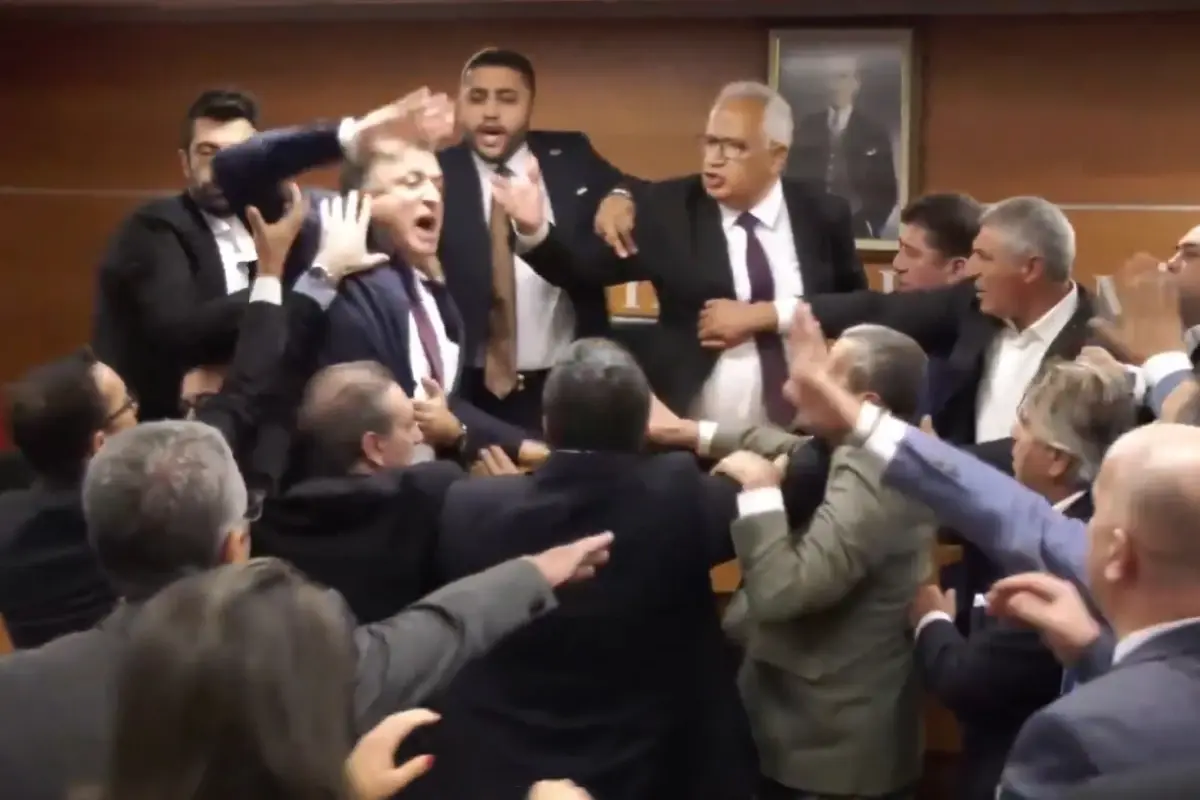 bayrampasada kura cekimi sonunda tansiyon yukseldi kursuye yuruduler UNhjtXkT