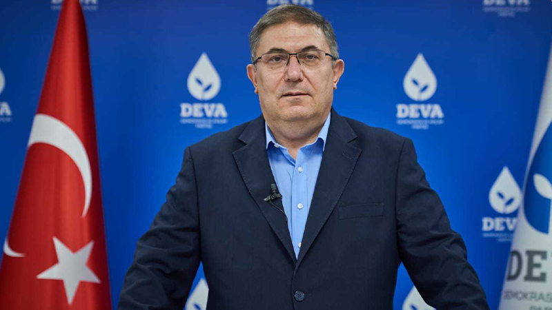 deva partili canakci enflasyona adeta benzin doktuler sonra su tabancasiyla sondurmeye calistilar enr9TmWq