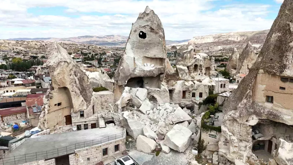 kapadokyada peribacasi yikildi 5GVSB4Dn