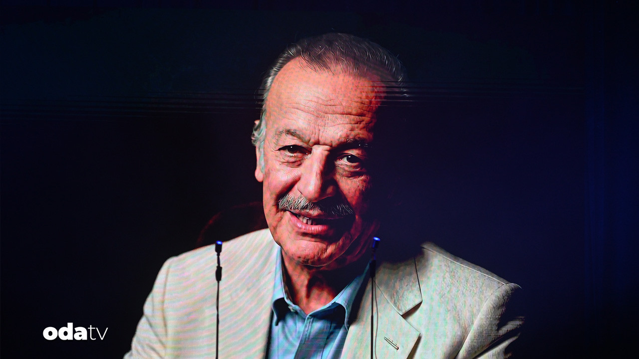 sadri alisik 100 yilinda yapay zekayla geri dondu jke9mfQW