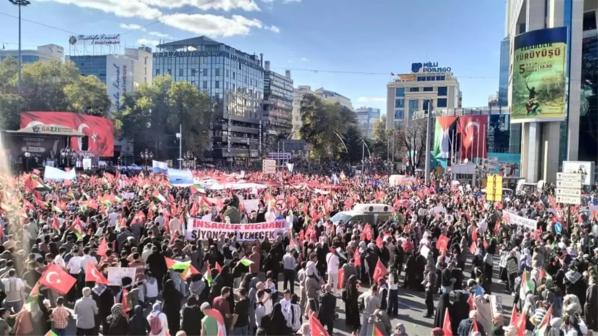 ankarada gazze icin yuruyus nZKYuSYz