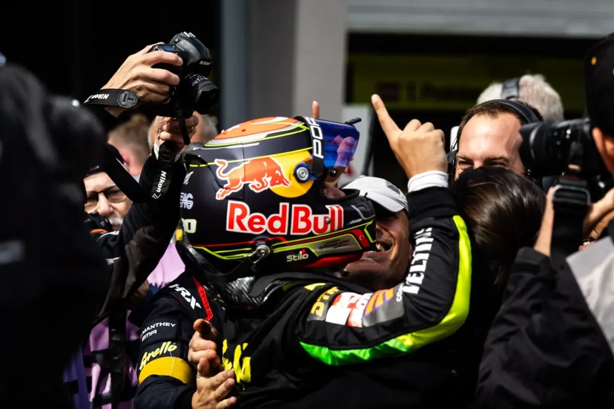 ayhancan guven dtmde sampiyonluk kazanarak tarihe gecti 31uGEj4s