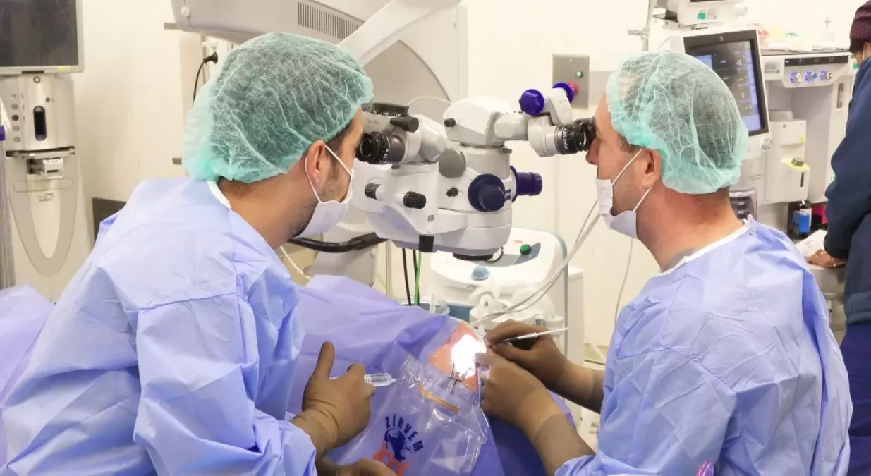 canli cerrahi sempozyumu bes klinik vaka incelendi FhUmGmkR.jpg