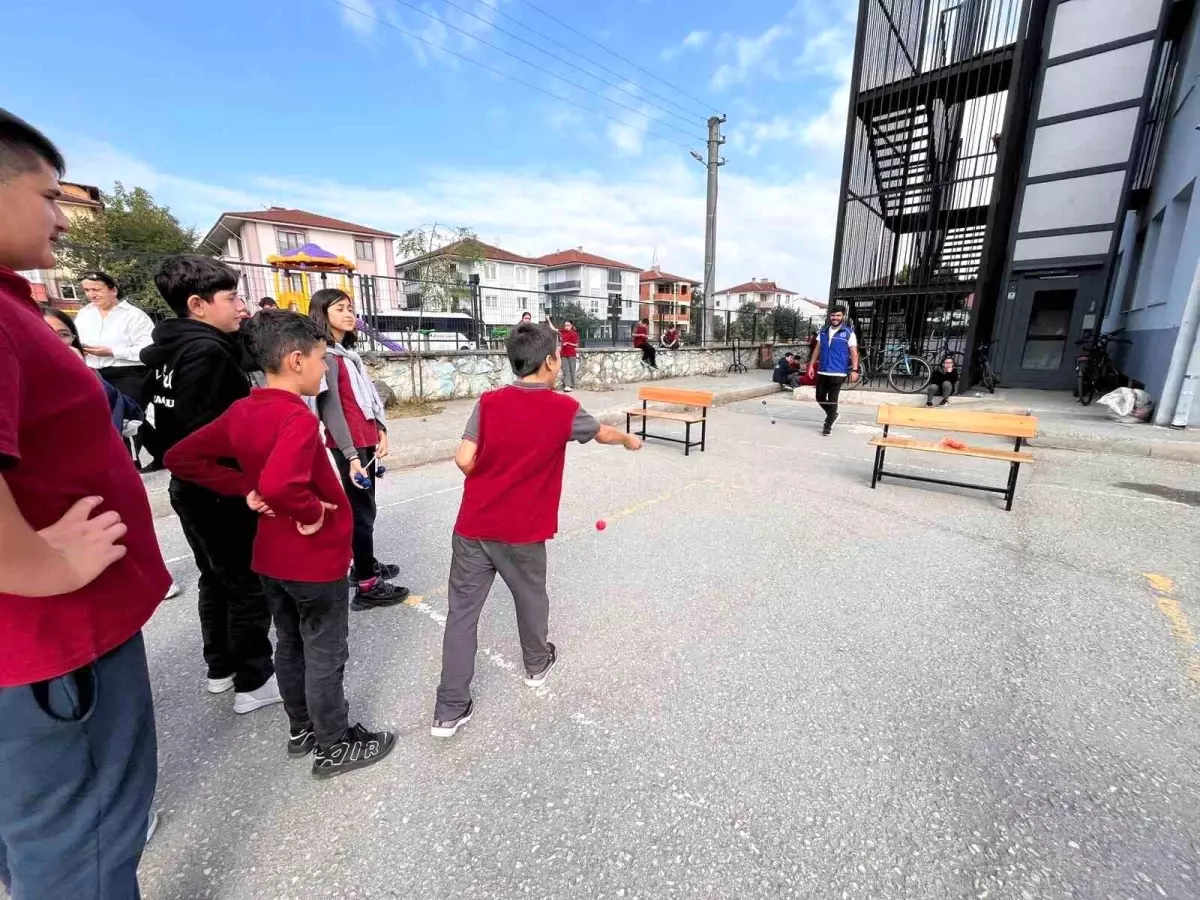 duzcede merkezin seninle guzel etkinlikleri devam ediyor bx5CNbe1