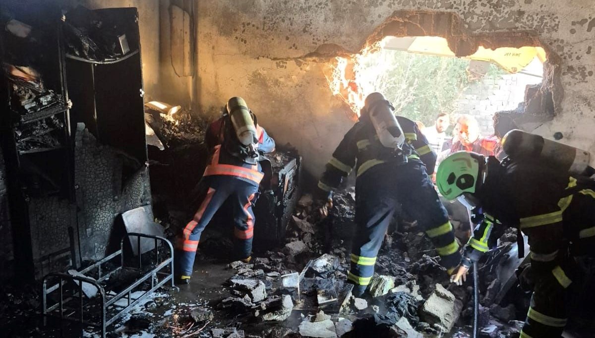 mardinde 5 yasindaki cocuk yanginda oldu 3u agir 12 yarali HqbQElpN