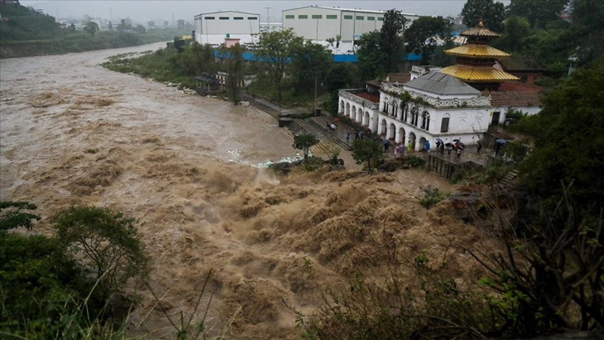 nepaldeki siddetli yagislarin bilancosu 22 olu 12 kayip xSDuTqMT