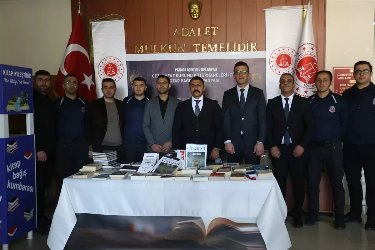 patnosta cezaevleri icin kitap bagis kampanyasi YVAszO87.jpg