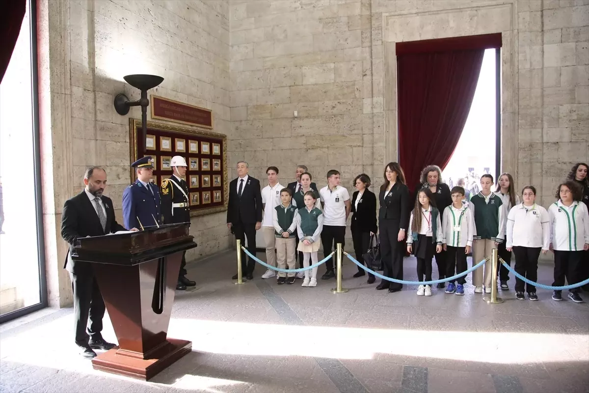 doga koleji ataturku anma ziyareti 2JzSBdMk.jpg